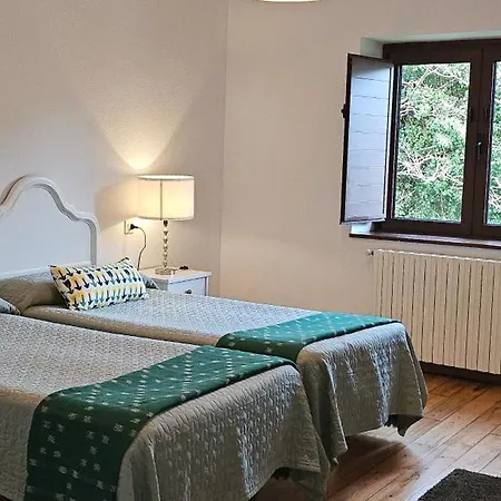 Casa De Aldea La Piniella Gospodarstwo wiejskie Villahormes