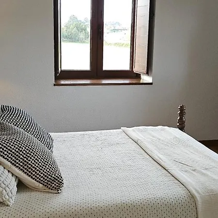 Casa De Aldea La Piniella * Villahormes