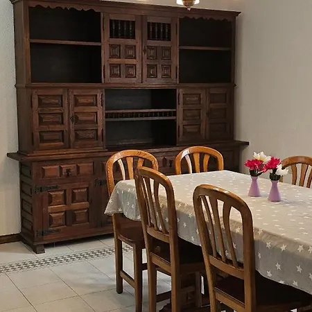 Casa De Aldea La Piniella Εξοχικό σπίτι *