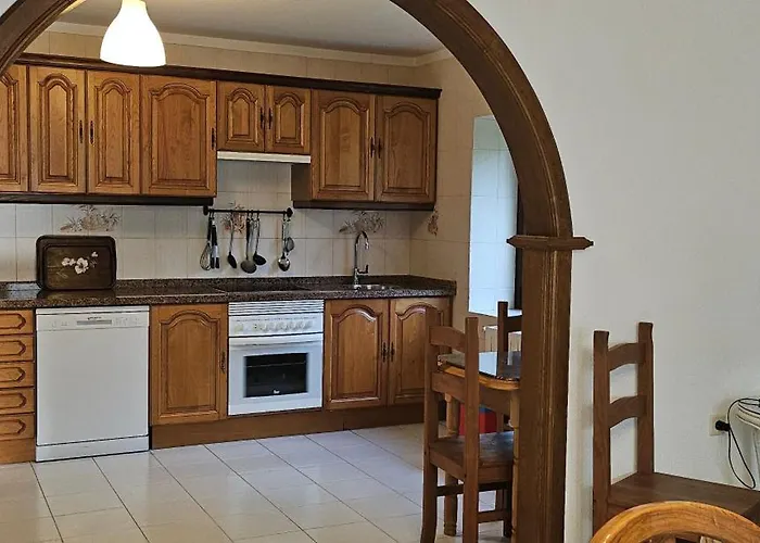 Casa De Aldea La Piniella